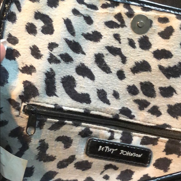🛼Betsey Johnson Clutch - Picture 7 of 11